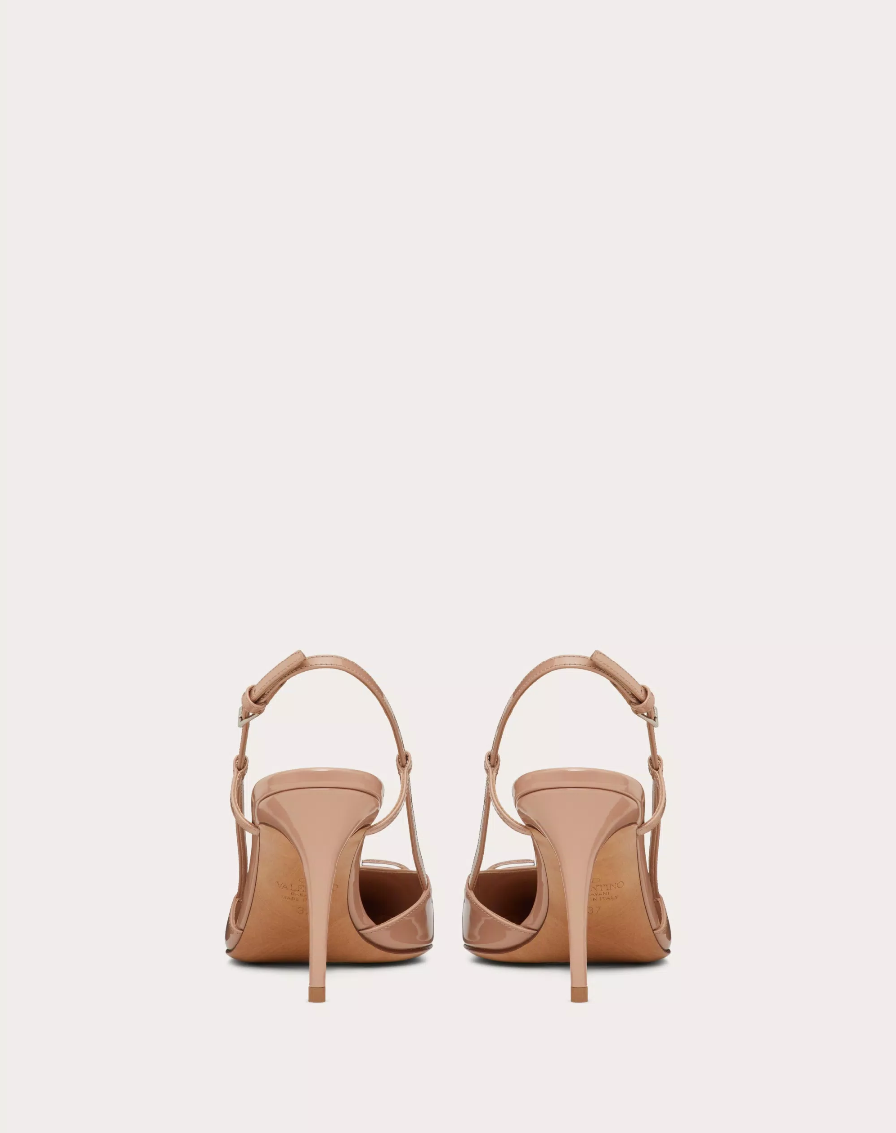 VLOGO SIGNATURE PATENT LEATHER SLINGBACK PUMP 80MM / 3.15 IN.